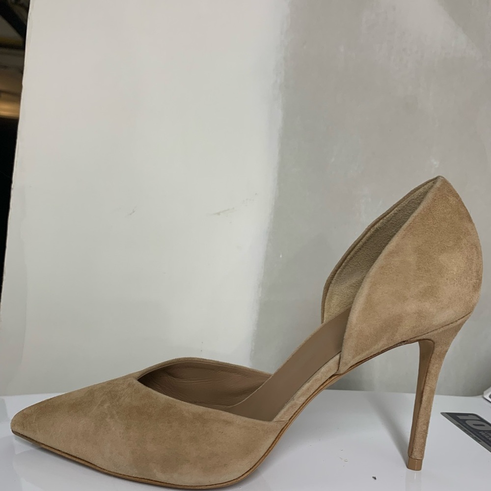 Camel Vince heels size 10